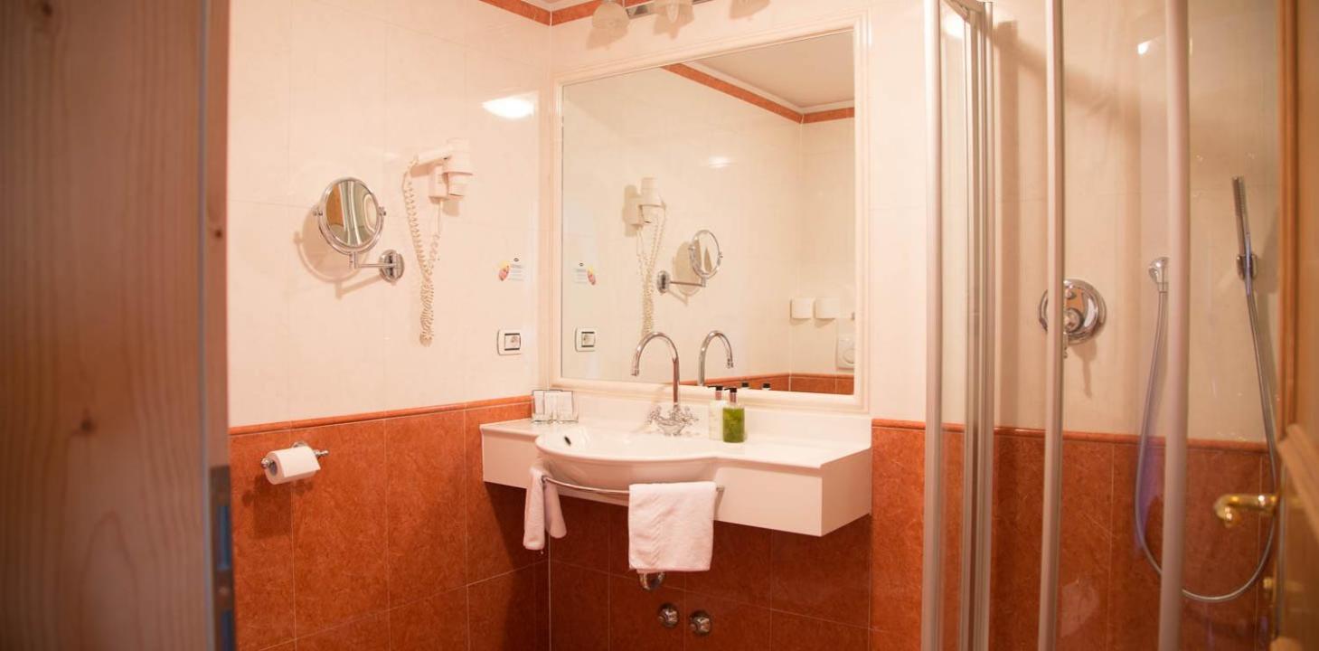 Hotel Schoenblick Rodengo Esterno foto